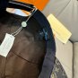 The new LV original single baseball cap with print, made of top-grain cowhide (25)