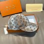 The new LV original single baseball cap with print, made of top-grain cowhide (23)