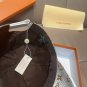 The new LV original single baseball cap with print, made of top-grain cowhide (23)