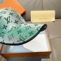 The new LV original single baseball cap with print, made of top-grain cowhide (22)