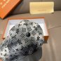 The new LV original single baseball cap with print, made of top-grain cowhide (21)