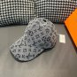The new LV original single baseball cap with print, made of top-grain cowhide (16)