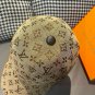 The new LV original single baseball cap with print, made of top-grain cowhide (15)