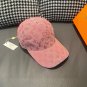 The new LV original single baseball cap with print, made of top-grain cowhide (14)