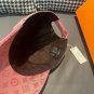 The new LV original single baseball cap with print, made of top-grain cowhide (14)
