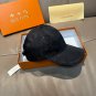 The new LV original single baseball cap with print, made of top-grain cowhide (12)