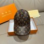 The new LV original single baseball cap with print, made of top-grain cowhide (3)