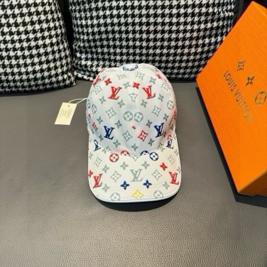 The new LV original single baseball cap features a printed gradient jacquard pattern (9)
