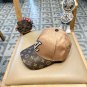 The new LV baseball cap is high-end and elegant, versatile and suitable for both men and women (97)