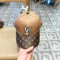 The new LV baseball cap is high-end and elegant, versatile and suitable for both men and women (97)
