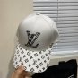 The new LV baseball cap is high-end and elegant, versatile and suitable for both men and women (80)