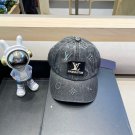 The new LV baseball cap is high-end and elegant, versatile and suitable for both men and women (79)