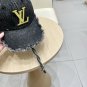 The new LV baseball cap is high-end and elegant, versatile and suitable for both men and women (77)