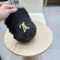 The new LV baseball cap is high-end and elegant, versatile and suitable for both men and women (77)