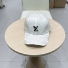 The new LV baseball cap is high-end and elegant, versatile and suitable for both men and women (63)