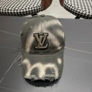 The new LV baseball cap is high-end and elegant, versatile and suitable for both men and women (62)