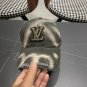 The new LV baseball cap is high-end and elegant, versatile and suitable for both men and women (62)