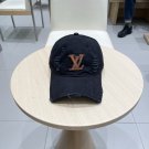 The new LV baseball cap is high-end and elegant, versatile and suitable for both men and women (26)