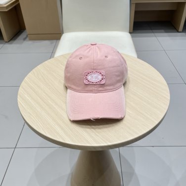 The new LV baseball cap is high-end and elegant, versatile and suitable for both men and women (19)
