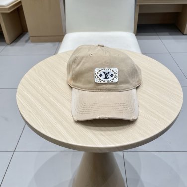 The new LV baseball cap is high-end and elegant, versatile and suitable for both men and women (17)