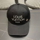 The new LV baseball cap is high-end and elegant, versatile and suitable for both men and women (9)
