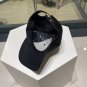 The new LV baseball cap is high-end and elegant, versatile and suitable for both men and women