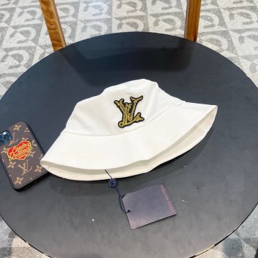 The LV LV 2024 fisherman's hat is light and breathable. Perfect silhouette (102)