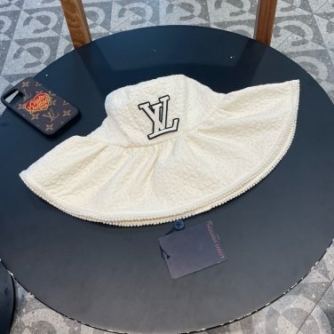 The LV LV 2024 fisherman's hat is light and breathable. Perfect silhouette (65)