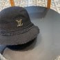 The LV LV 2024 fisherman's hat is light and breathable. Perfect silhouette (53)