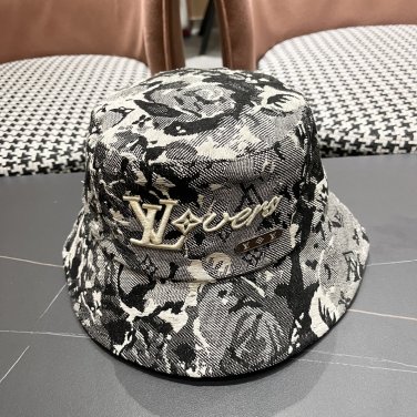 The LV LV 2024 fisherman's hat is light and breathable. Perfect silhouette (44)