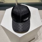 LV classic baseball cap, a versatile item that looks great no matter how you pair it (17)