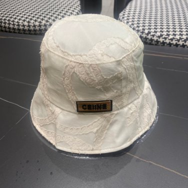 Celine's new Spring and Autumn 2025 baseball cap for girls is sweet and cute