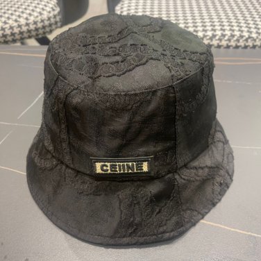 Celine's new Spring and Autumn 2025 baseball cap for girls is sweet and cute (2)