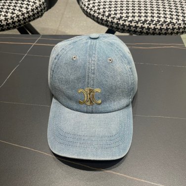 The 2025 Celine new baseball cap from a big brand is super easy to match (7)