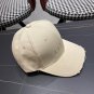 The 2025 Celine new baseball cap from a big brand is super easy to match (14)