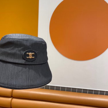 The 2025 Celine new baseball cap from a big brand is super easy to match (37)