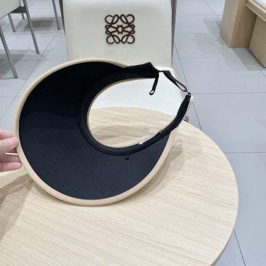 The 2025 Celine new baseball cap from a big brand is super easy to match (60)