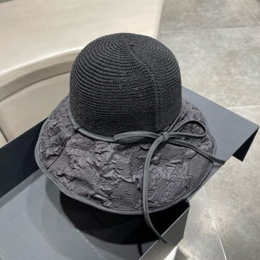 The 2025 Celine new baseball cap from a big brand is super easy to match (75)