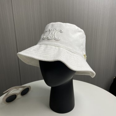 The 2025 Celine new baseball cap from a big brand is super easy to match (81)