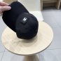 The 2025 Celine new minimalist baseball cap, a big brand style, is super easy to match (22)
