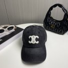 The 2025 CELINE SpringSummer denim baseball cap is super easy to match (3)
