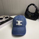 The 2025 CELINE SpringSummer denim baseball cap is super easy to match (4)