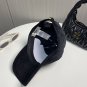 The 2025 CELINE SpringSummer denim baseball cap is super easy to match (14)
