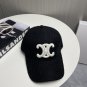 The 2025 CELINE SpringSummer denim baseball cap is super easy to match (17)