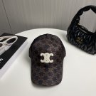 The 2025 CELINE SpringSummer denim baseball cap is super easy to match (27)