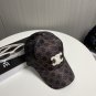 The 2025 CELINE SpringSummer denim baseball cap is super easy to match (27)