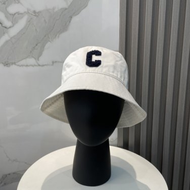 The CELINE fisherman's hat is made of pure cotton and can be worn all year round (14)