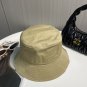 The CELINE fisherman's hat is made of pure cotton and can be worn all year round (17)