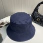 The CELINE fisherman's hat is made of pure cotton and can be worn all year round (18)
