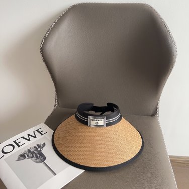 Chanel's new summer 2025 hats are versatile and casual for women (19)